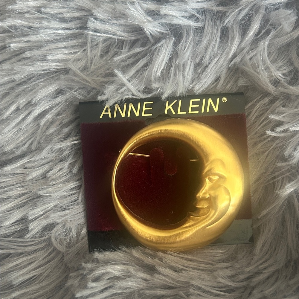 NWT vintage Anne Klein Gold-Tone Crescent Moon Brooch